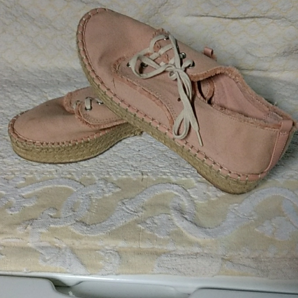 Womens sneakers